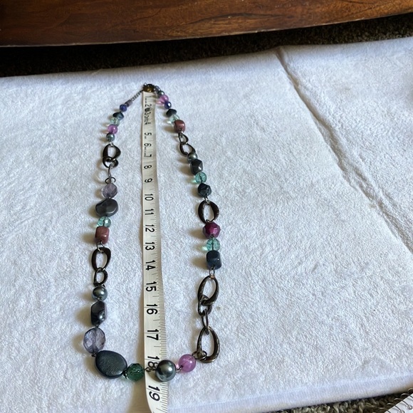 Vintage Designed and Signed Liz Sophia. Chain, rock, Pearl and Clear pieces. - Picture 8 of 8